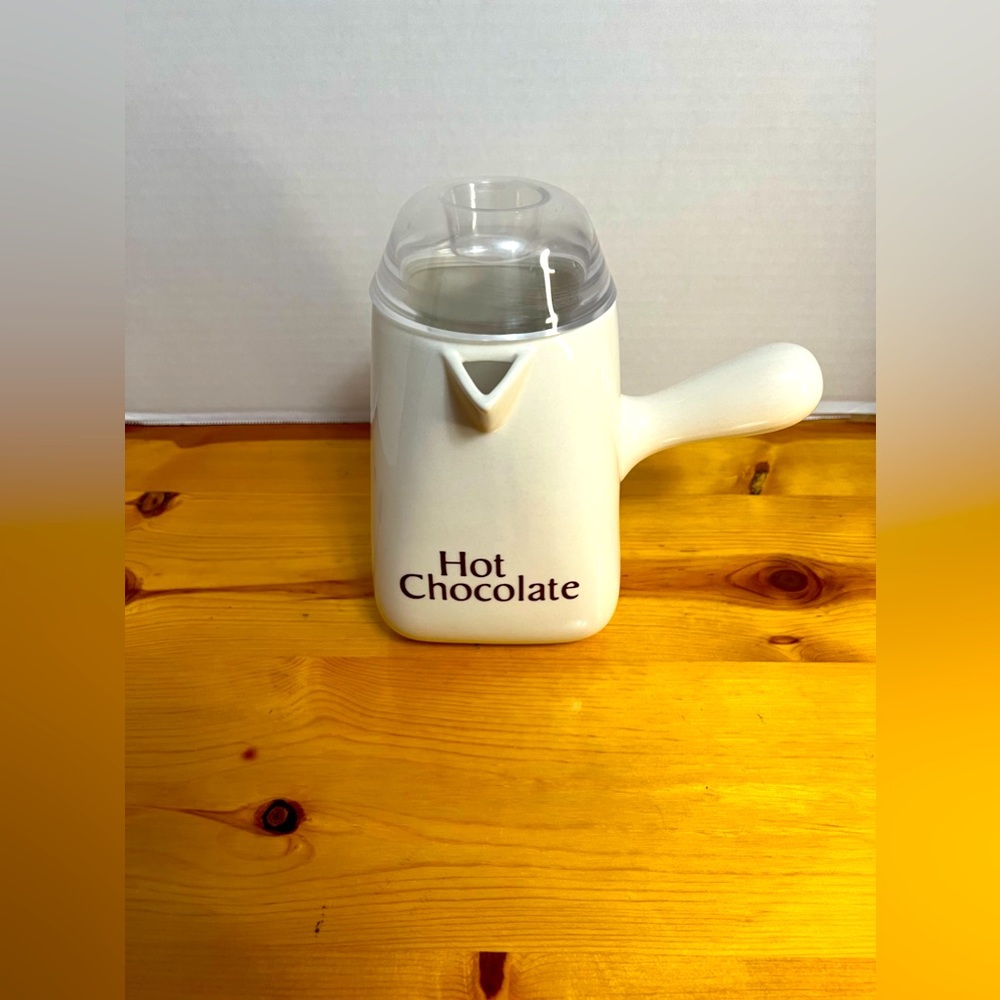 Williams Sonoma Bonjour Ceramic Hot Chocolate Pot With Lid Large Handle Cream